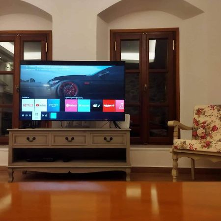 Tsolakis Luxury House Villa Leonidio Bagian luar foto